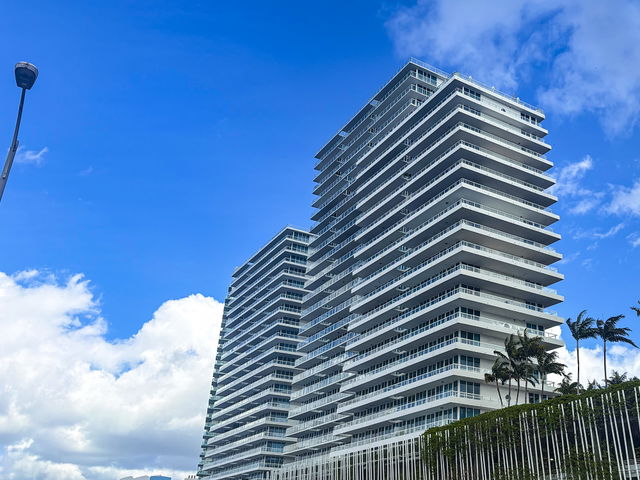 Bentley Bay  photo 2